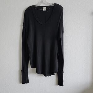 FREE PEOPLE Thermal Long Sleeve V-Neck Pullover Thumb Holes Size Medium Black